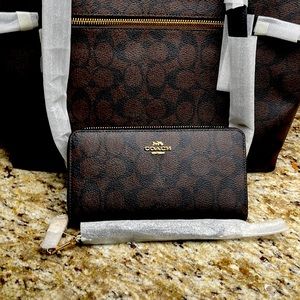 Coach wallet